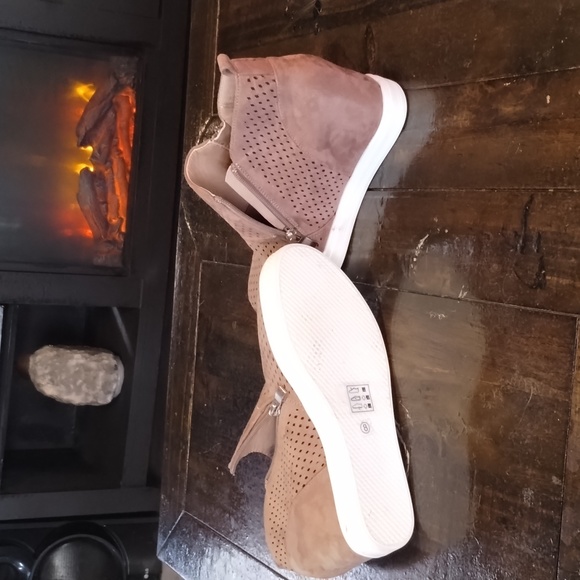 Booties - Picture 2 of 4